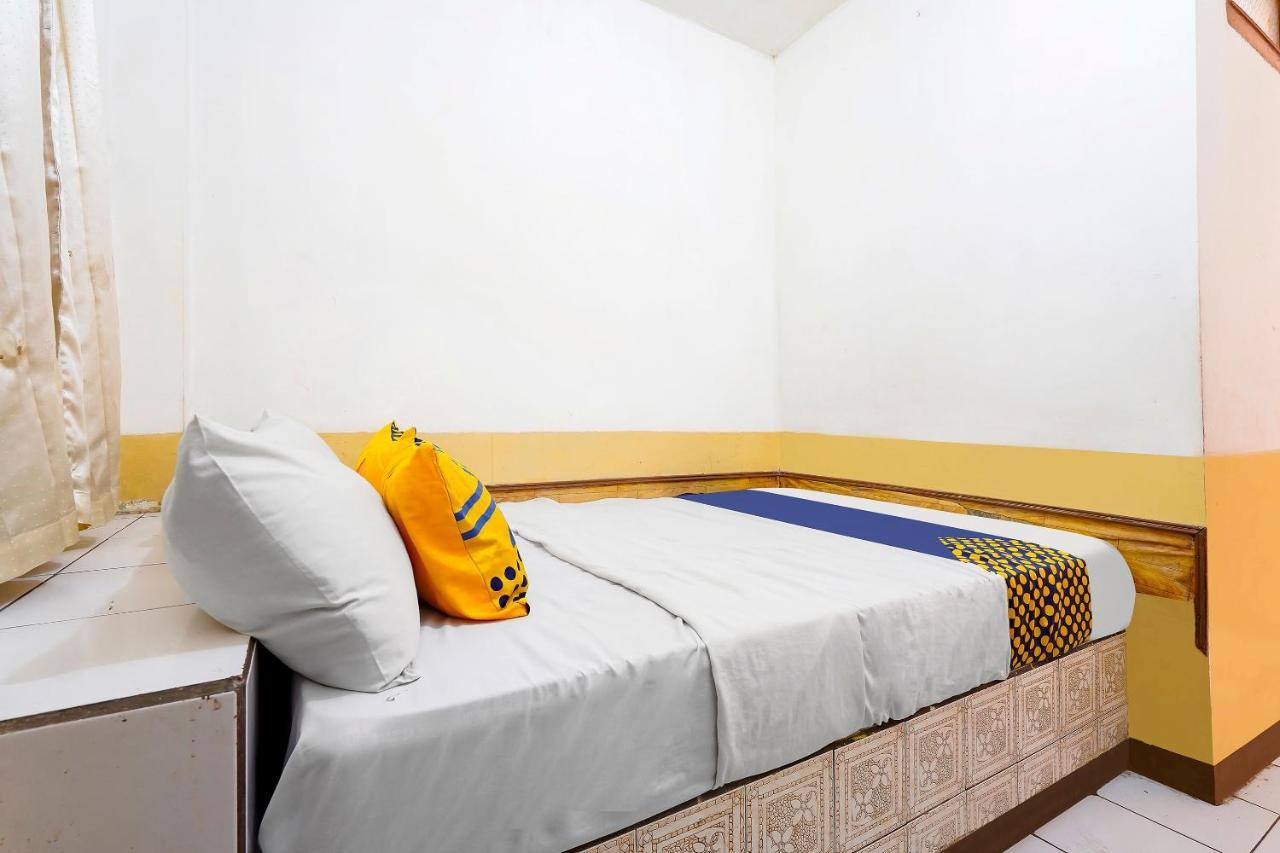 Spot On 91444 Hotel Arimbi Bandung Exterior photo